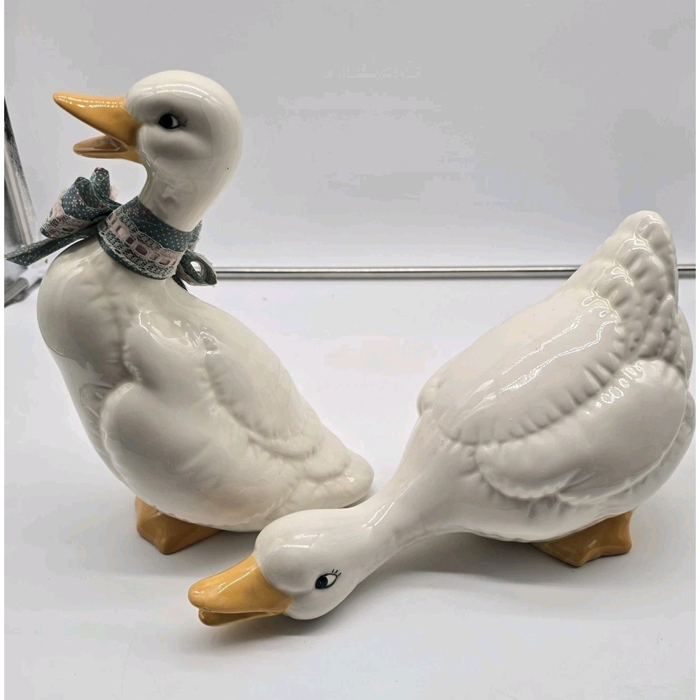Vtg 1987 Ceramic White Duck Ceramic Geese Goose Figurines Cottage Core Lot Of 2 - Picture 5 of 16